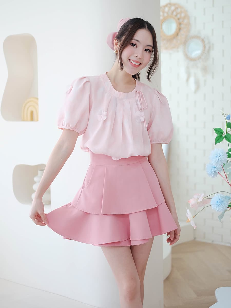 Clara Petal Lace Blouse ภาพที่ 1