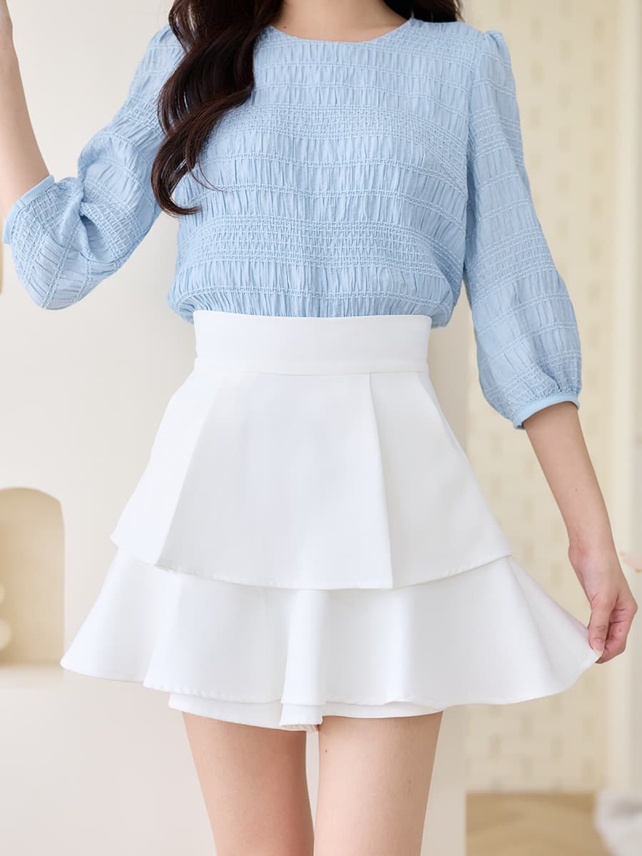 Lily White Ruffle Short ภาพที่ 1